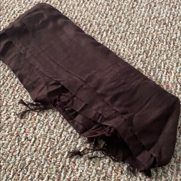 Brown scarf - Picture 1 of 1